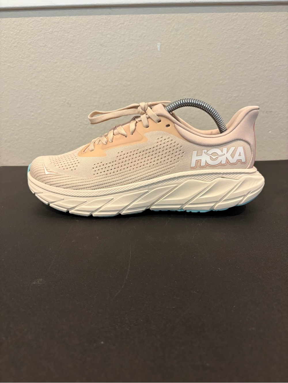 HOKA Arahi 7 Womens 10B 1147851 VRM Vanilla Cream Running Shoes Stability - Picture 3 of 9